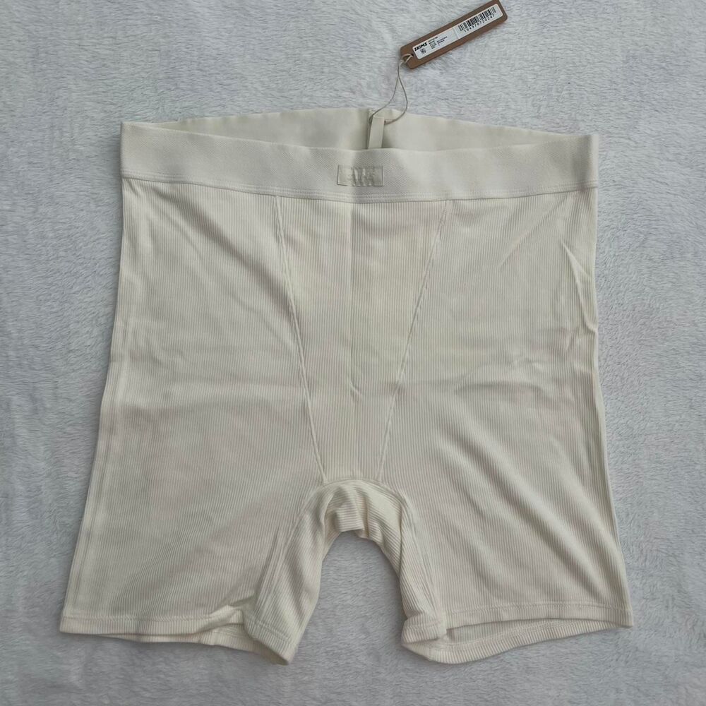 New with tags Skims cotton rib boxers size L